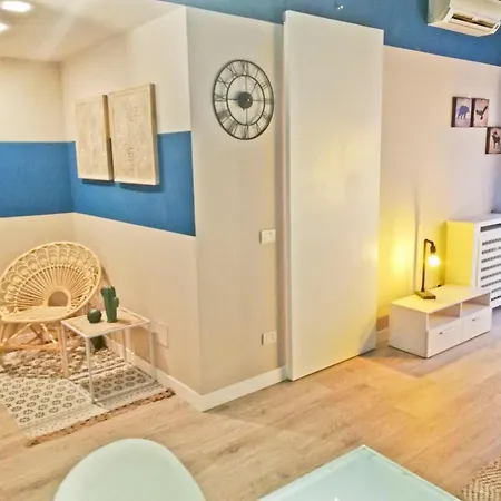 Sant'orsola 5 - Modern Duomo Apartment *